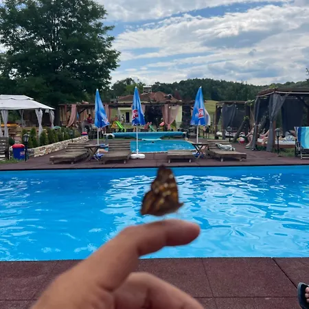 Rodjak Sa Sela Villa Mionica