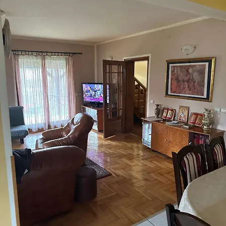 Villa Rodjak Sa Sela *