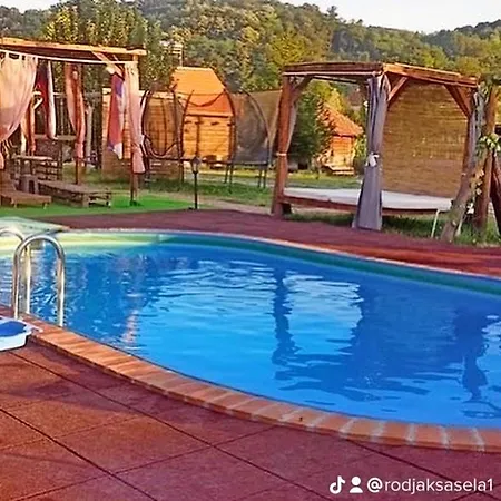 Rodjak Sa Sela Mionica