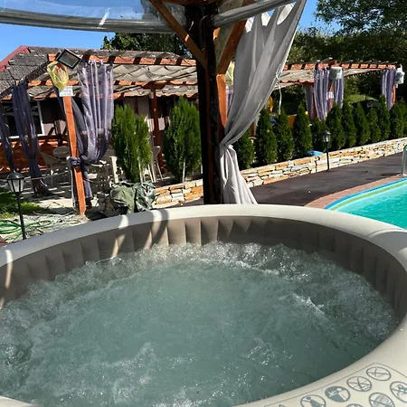 Rodjak Sa Sela Villa *