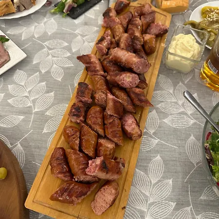 Villa Rodjak Sa Sela *